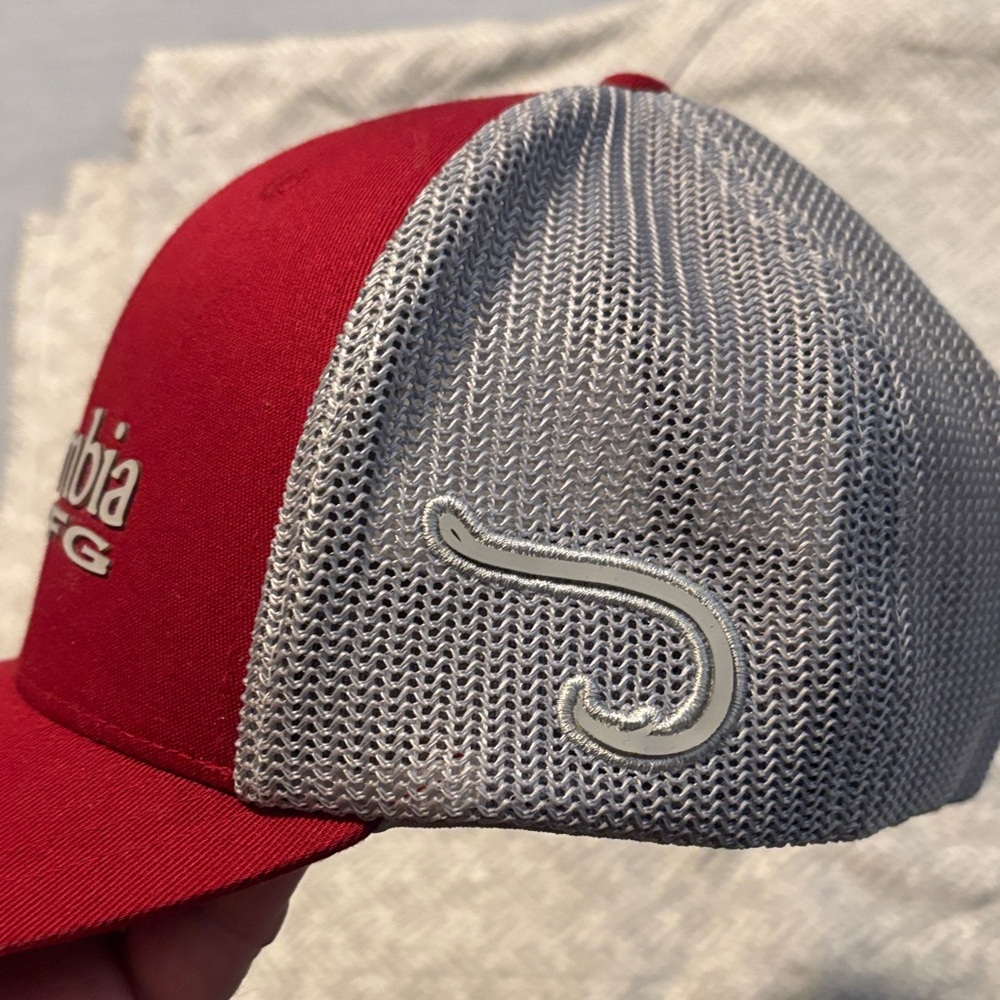 Columbia PFG Crimson Red Cap - Picture 2 of 5